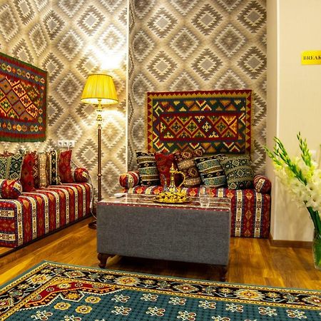 Irmisa Hotel Tbilisi Buitenkant foto