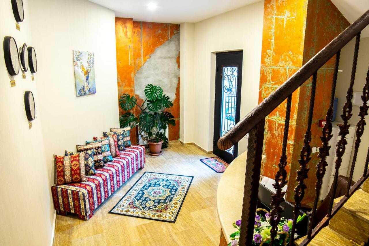 Irmisa Hotel Tbilisi Buitenkant foto